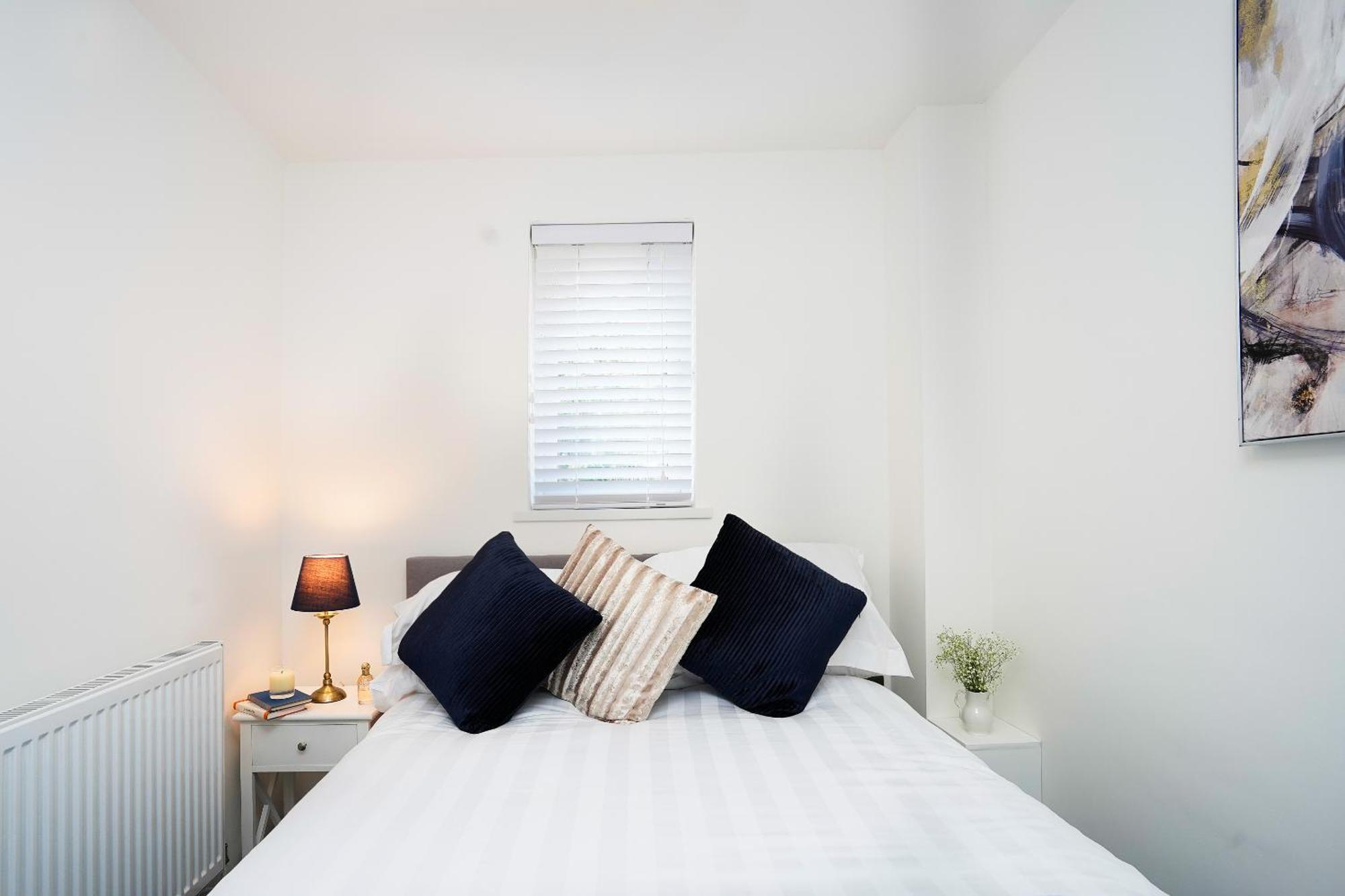 Lucas Apartment Sudbury  Bagian luar foto