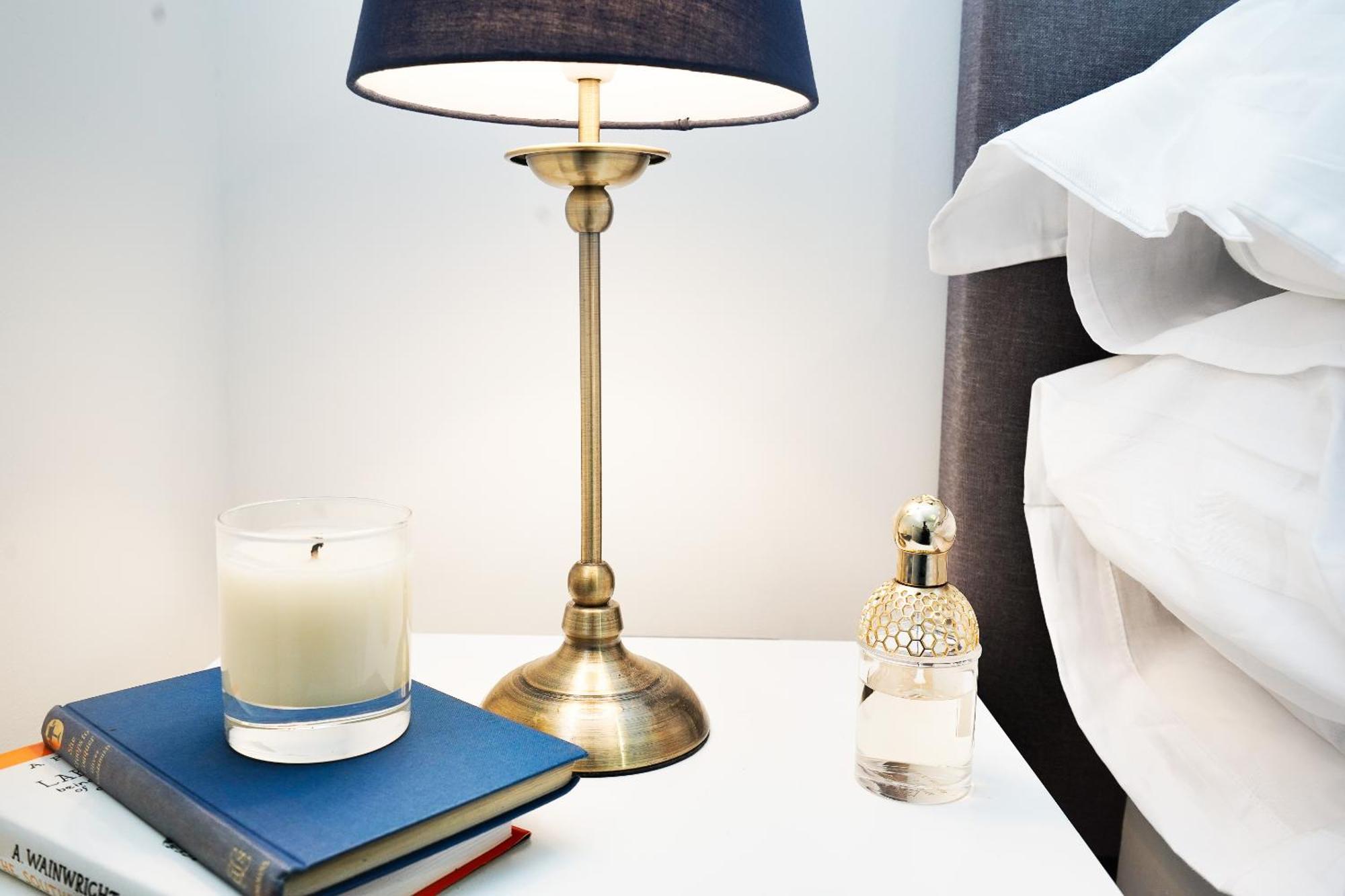 Lucas Apartment Sudbury  Bagian luar foto
